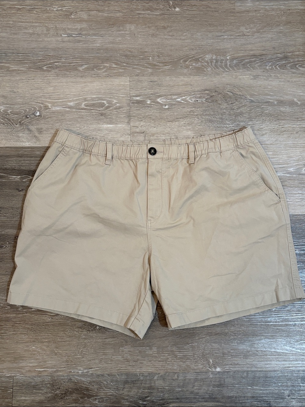 Chubbies Reg Fit Men's XXL Khaki Flat Front Elastic Waist “Khakinators” Shorts